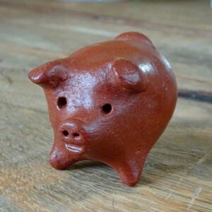 Chanchitos Lucky 3-Legged Pig Good Luck Charm - Handcrafted in Pomaire, Chile